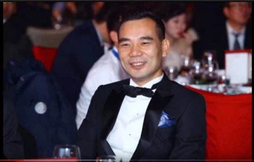 邓小平孙女婿吴小晖