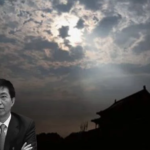 王沪宁就是人渣, 政治上是三姓家奴, 私生活玩弄女性无数; 此人本质上就是坏人!