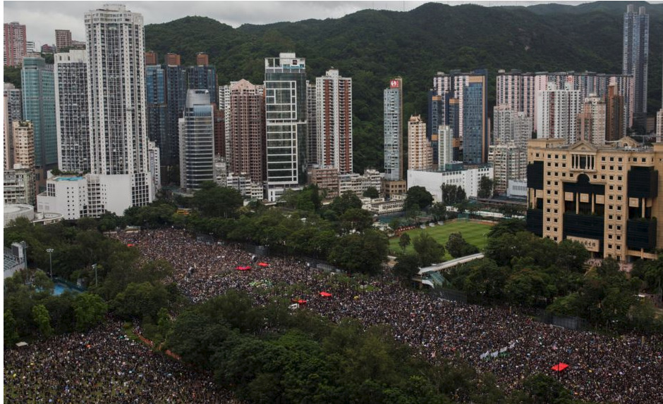 香港818抗暴政游行