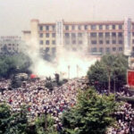 习近平对香港“最新指示”，将用“成都经验”镇压香港人民： 让25个年轻人排排跪下，用铁棍砸死！