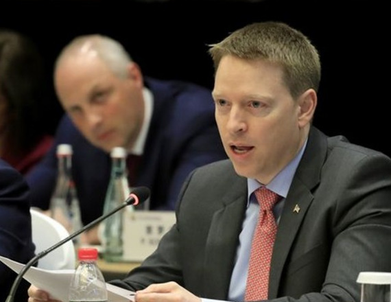 博明（Matt Pottinger）