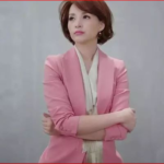 董卿式爱国 谎言里开不出生命之花