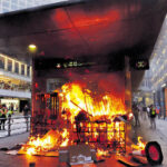 江西女子李宜雪被强送精神病院；因控告省精神病院 被警察打成残疾人