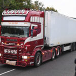 卡车司机亮出爆炸性证词