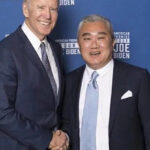 习近平生化战目的达到：川普连任三大支柱全倒？！川普对手拜登儿子是中共代言人