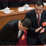 党内斗争你死我活，四中全会五人缺席两人离奇死