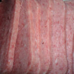 中国午餐肉验出非洲猪瘟病 马来西亚全面禁止进口