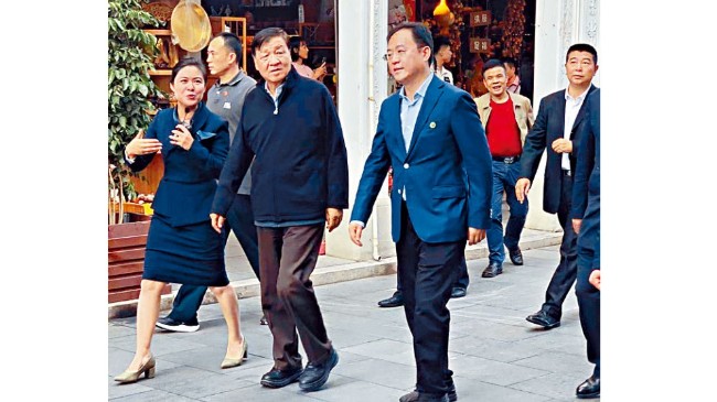 江泽民派系的前中共政治局常委刘云山