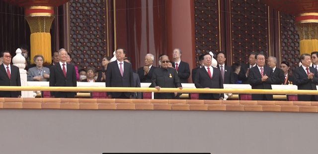 104岁元老宋平戴墨镜佩勋章现身天安门城楼, 这厮才是中共政坛不倒翁可能能看到中共垮台