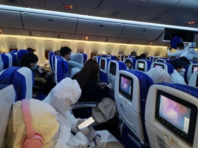 飞机上隔离