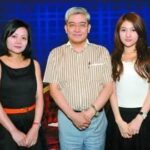 郎咸平母亲未得及时救治去世; 这厮一妻六情人，收回空姐三套房并让空姐小三赔900万