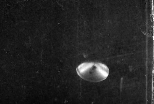 &ldquo;史上最令人信服的UFO&rdquo;照片首次面世 超象超级壶盖