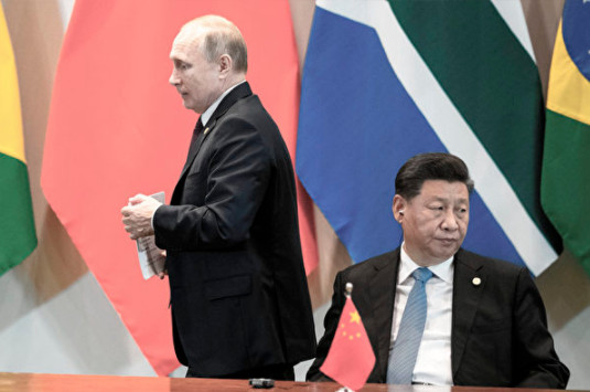 习近平普京狼狈为奸， 各怀鬼胎