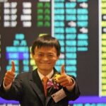 嘿嘿嘿，马云踹了习近平一脚！