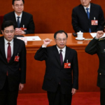 秦刚没有参与火箭军政变，因习中俄罗斯反间计但不敢认错被贬为出版社社长