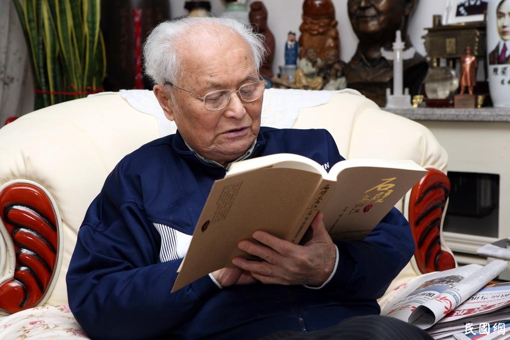 李锐是习近平推荐人 为啥留下“小学文化”的致命评语