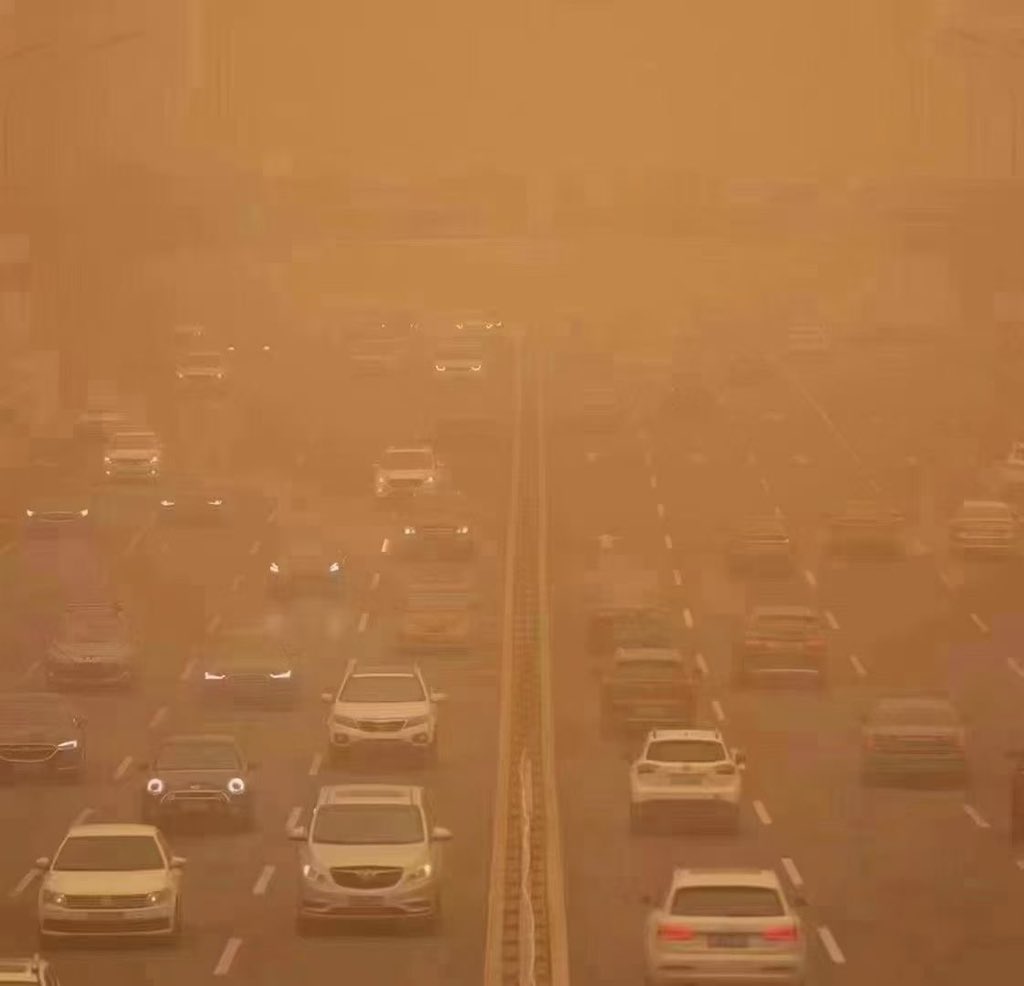 习近平登基北京沙尘暴