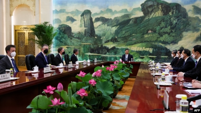 中国国家主席习近平2023年6月19日会见了美国国务卿布林肯一行