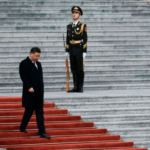 二百名“红二代”联名催习找接班人，就是逼宫！