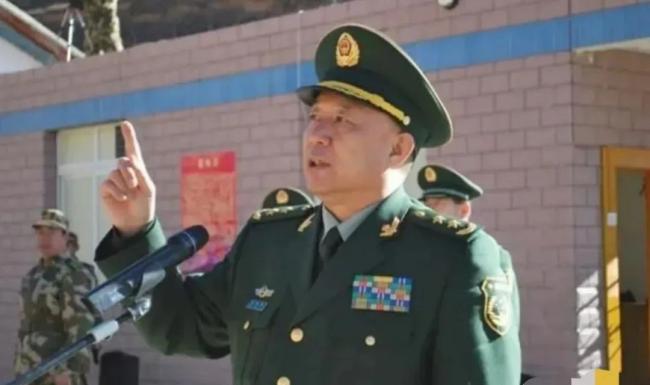 现役上将落马：父亲是抗日将领，岳父是军队首长