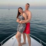 伦敦钢琴事件 小粉红求助 反遭网友起底称其晚上夹洋枪，白天舔共党！