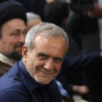 伊朗变天抛弃中国，和美国作对的人没有好下场！