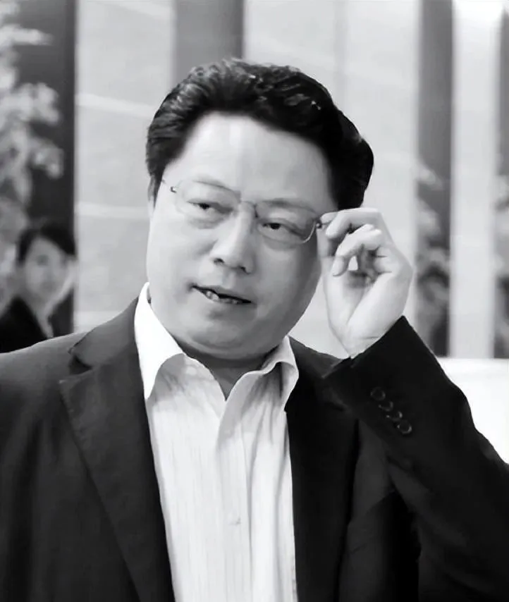 为升迁给书记生下私生女 她惊动了中纪委