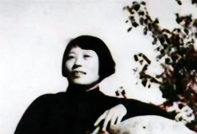 秦刚外婆博古之妻刘群先